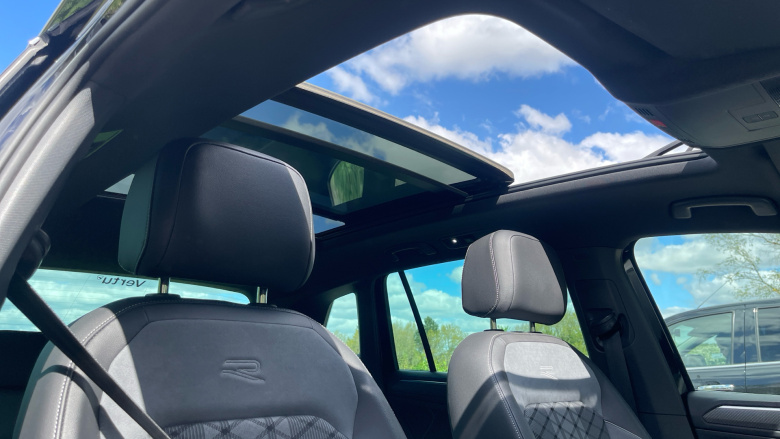 Volkswagen Tiguan 2.0 TDI 200 4Motion R-Line 5dr DSG Diesel Estate